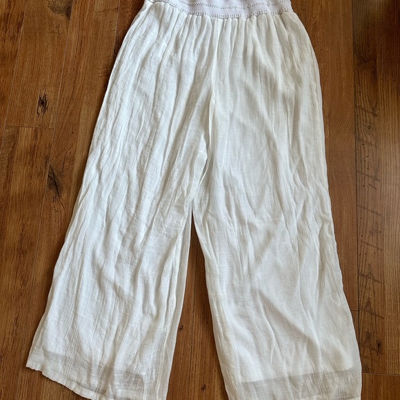 Wide leg flowy white pants - Picture 12 of 14